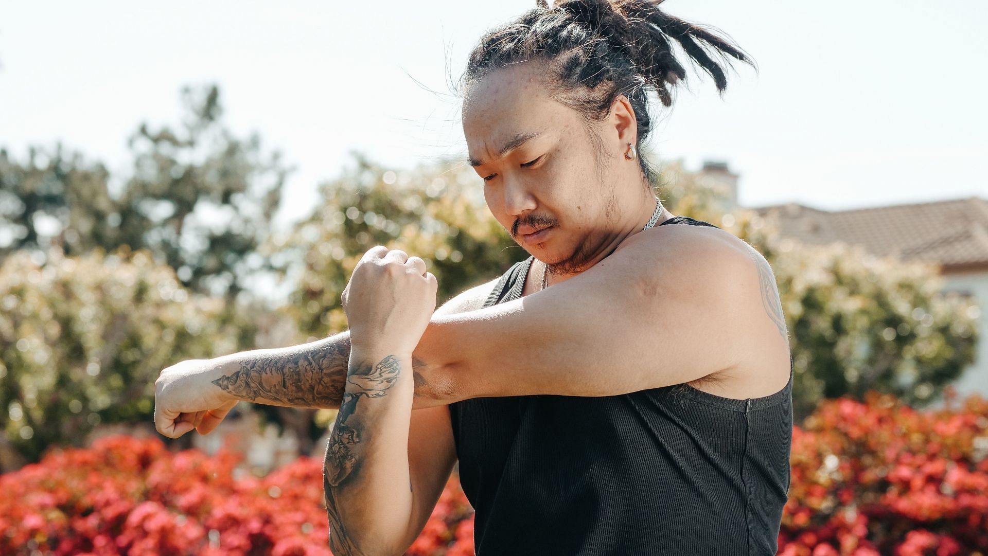 Spontaneous weight loss or gain can also cause stretch marks. (Image via Pexels/ Kindel Media)